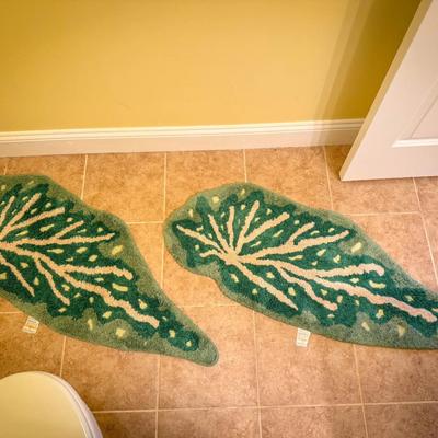 (2) Begonia Leaf Non-Slip Luxury Microfiber Bath Mats