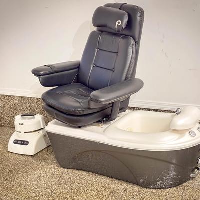 Pedicure Spa Chair with Foot Basin & Pipeless Jet – Model UNB-9137