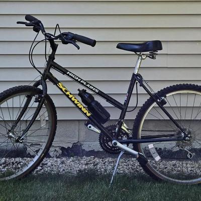 Schwinn "High Plains" Bike (G)