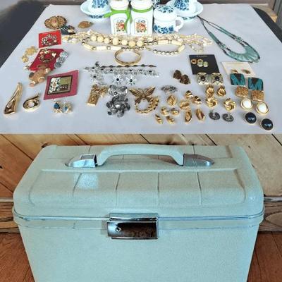Vintage Avon & Costume Jewelry (FH)