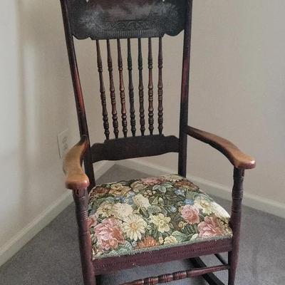 Antique Rocking Chair 