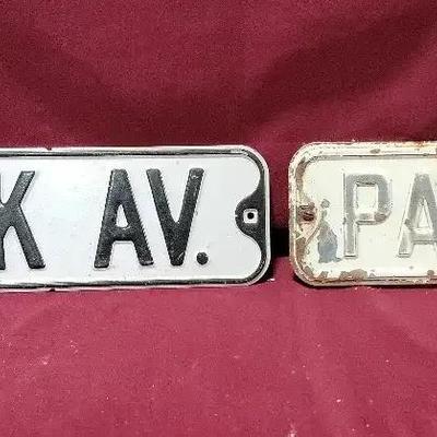 Vintage Park Avenue Street Signs