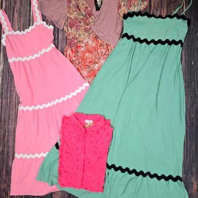 "Umgee," "Rhea & Thea," "She + Sky," & "GiGio" Dresses