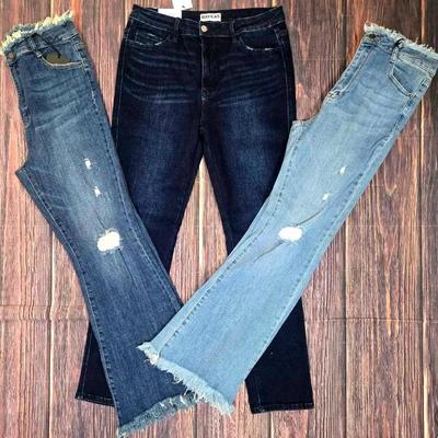 "Risen" & "Bayeas" Jeans with Character 