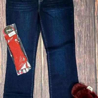 "Vervet Blue" Skylar Bootcut Jeans with Accessories 