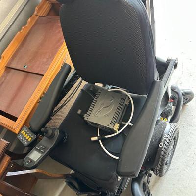 Sale Photo Thumbnail #35: Power wheelchair