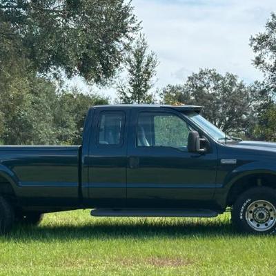 $10,000 OBO
One Owner.  
1999 FORD F-250 SUPER 
DUTY LARIAT
4 DOOR EXTENDED CAB PICKUP
7.3L V8 F DIESEL
REAR WHEEL DRIVE W/ 4X4
Approx....