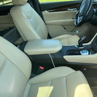pending
2019 CADILLAC XT5 
PREMIUM LUXURY
4 DOOR WAGON/SPORT UTILITY
3.6L V6 F DOHC 24V
GASOLINE
FRONT WHEEL DRIVE