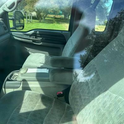 $10,000 OBO
One Owner.  
1999 FORD F-250 SUPER 
DUTY LARIAT
4 DOOR EXTENDED CAB PICKUP
7.3L V8 F DIESEL
REAR WHEEL DRIVE W/ 4X4
Approx....