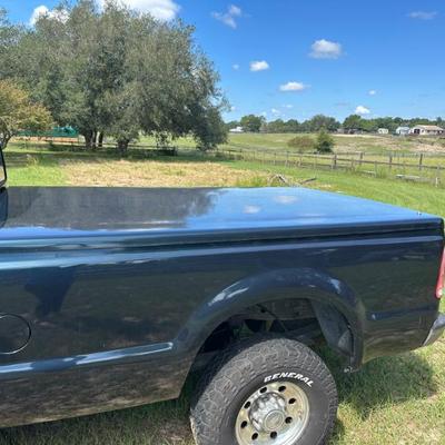 $10,000 OBO
One Owner.  
1999 FORD F-250 SUPER 
DUTY LARIAT
4 DOOR EXTENDED CAB PICKUP
7.3L V8 F DIESEL
REAR WHEEL DRIVE W/ 4X4
Approx....