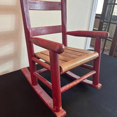 BJ391 Classic Child’s Wood Rocking Chair