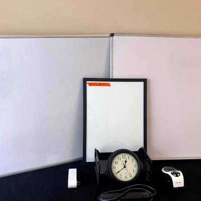 BJ136 Office Supplies