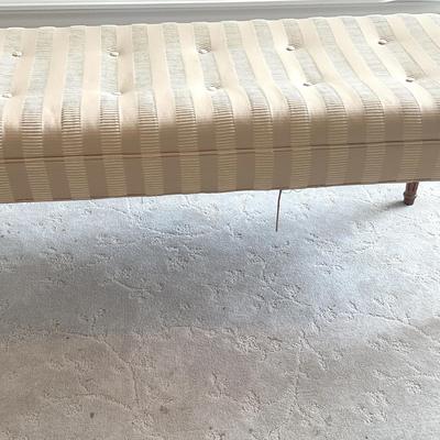 BJ299 Upholstered bench