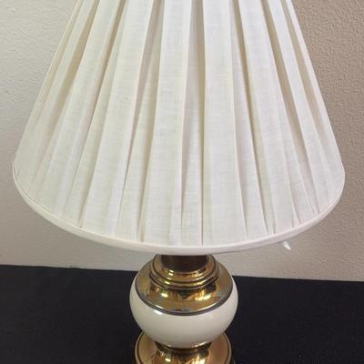 BJ366 Table Lamp