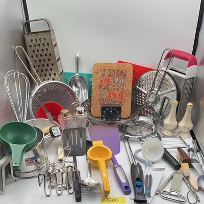 BJ300 Anyone Looking For A Utensil?