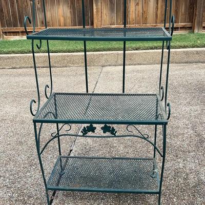 BJ114 Metal Baker’s Rack 1