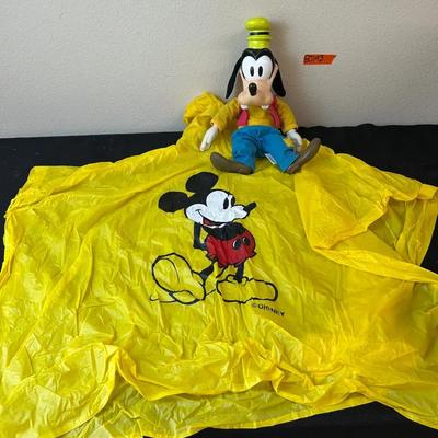 BJ193 Classic Disney Goofy Doll And Kids Mickey Poncho