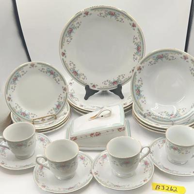 BJ262 Winley China - Service For 4 (22 pcs)
