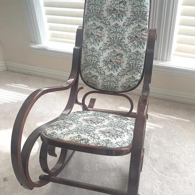 BJ296 Bentwood Rocking Chair