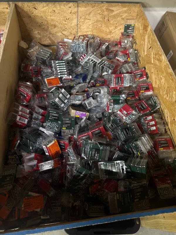 Sale Photo Thumbnail #526