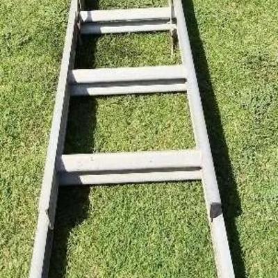 Extendable Ladder, 9 Feet To 15 Feet 