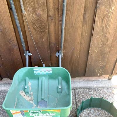 Scott’s Turf Builder Mini And Fencing 