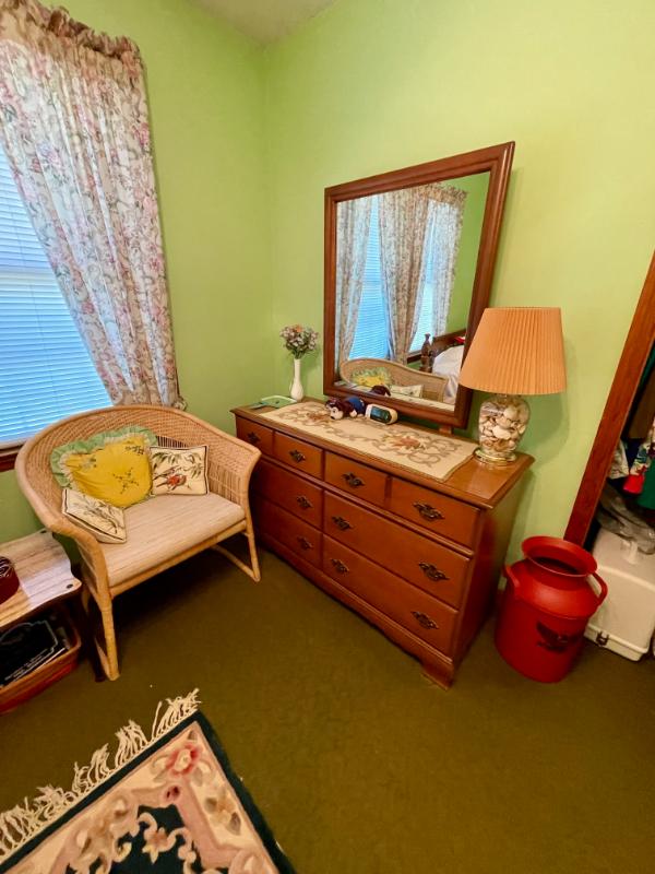 Sale Photo Thumbnail #34