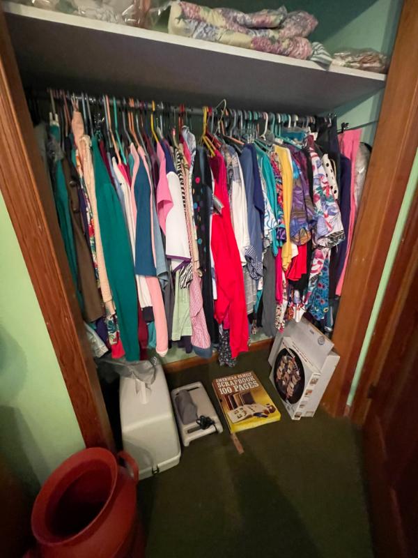 Sale Photo Thumbnail #35