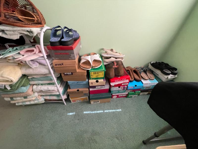 Sale Photo Thumbnail #11: ladies shoes