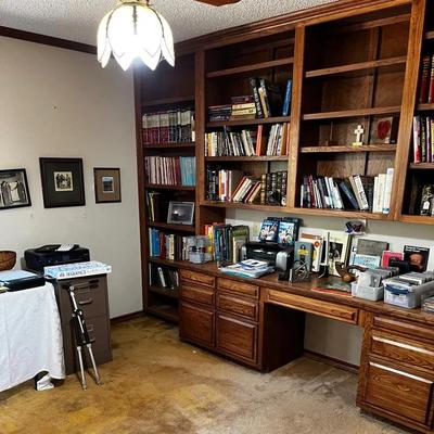 Sale Photo Thumbnail #5: Complete Office/LIbrary Clean Out