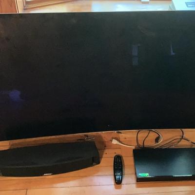 55” LG TV With Bose Sound Bar & LG Blu-Ray Disc Player