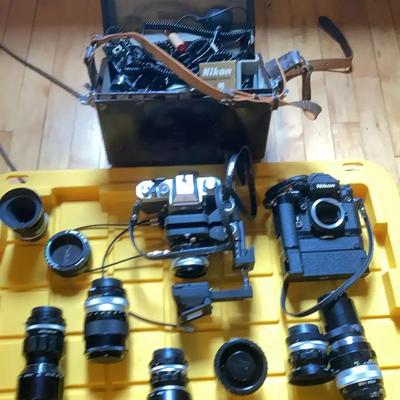 Sale Photo Thumbnail #46: Nikon Camera Lot 
