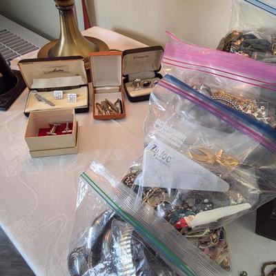 Sale Photo Thumbnail #117
