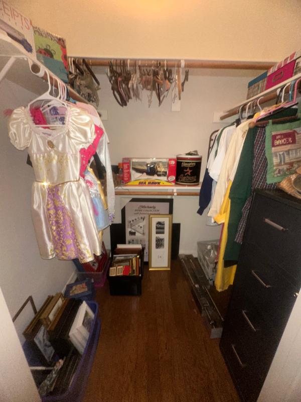 Sale Photo Thumbnail #32