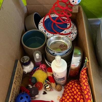 Cat Lovers! Sign, Bowls, Toys, Blanket, Leash, No Scratch Spray