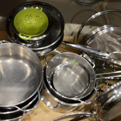 Get Cooking With An Assortment Of Pots And Frying Pans  