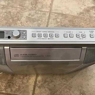 Sony ICF-CD553RM Under Cabinet Kitchen CD Clock Radio - Works!