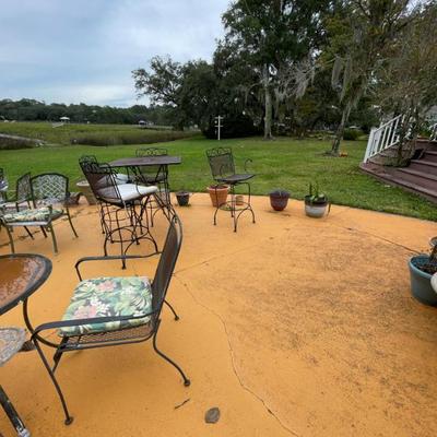 outdoor furniture 