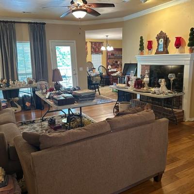 Sale Photo Thumbnail #472