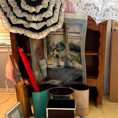 Vintage Umbrellas, Decorative Bins & Murano-Style Vase