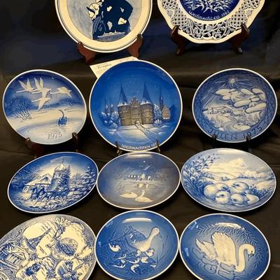 Blue & White Collector Plates – 4 1/2" to 10 1/2"
