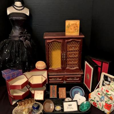 Jewelry Boxes, Trinket Cases, Miniature Cabinet & Decorative Collectibles