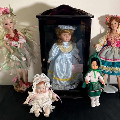 Porcelain Collectible Dolls Featuring Ashley Belle