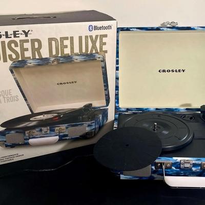 Crosley Cruiser Deluxe 3-Speed Portable Turntable with Bluetooth