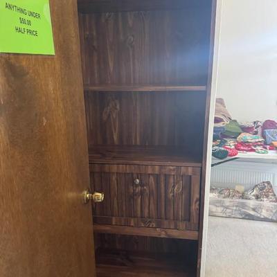 Sale Photo Thumbnail #52: book shelf