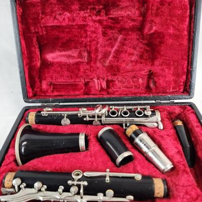 Sale Photo Thumbnail #140: clarinet