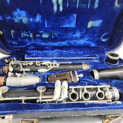 Sale Photo Thumbnail #141: clarinet