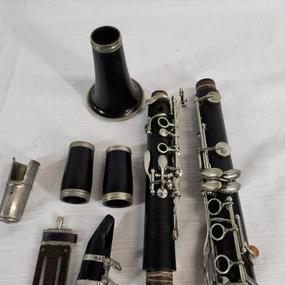 Sale Photo Thumbnail #142: clarinet