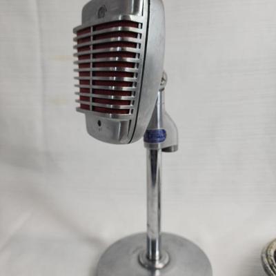 Sale Photo Thumbnail #2: Shure vintage microphone