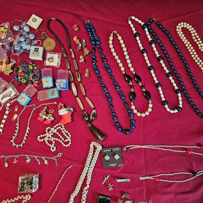 Sale Photo Thumbnail #75